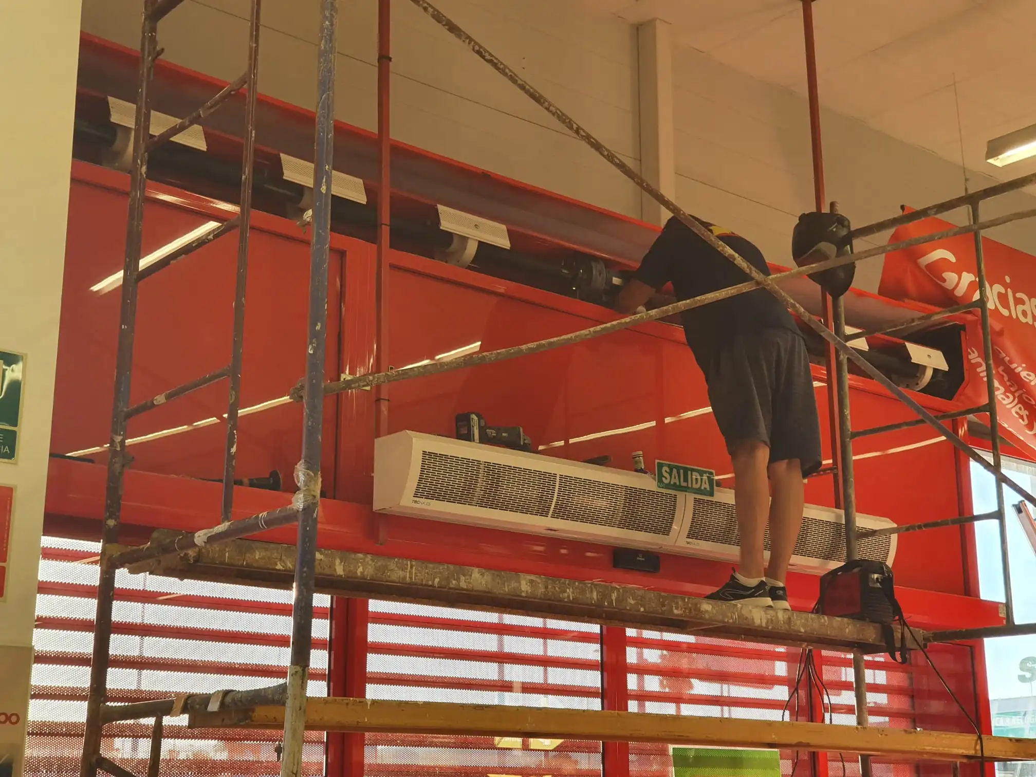 instalacion de puertas automaticas Benferri